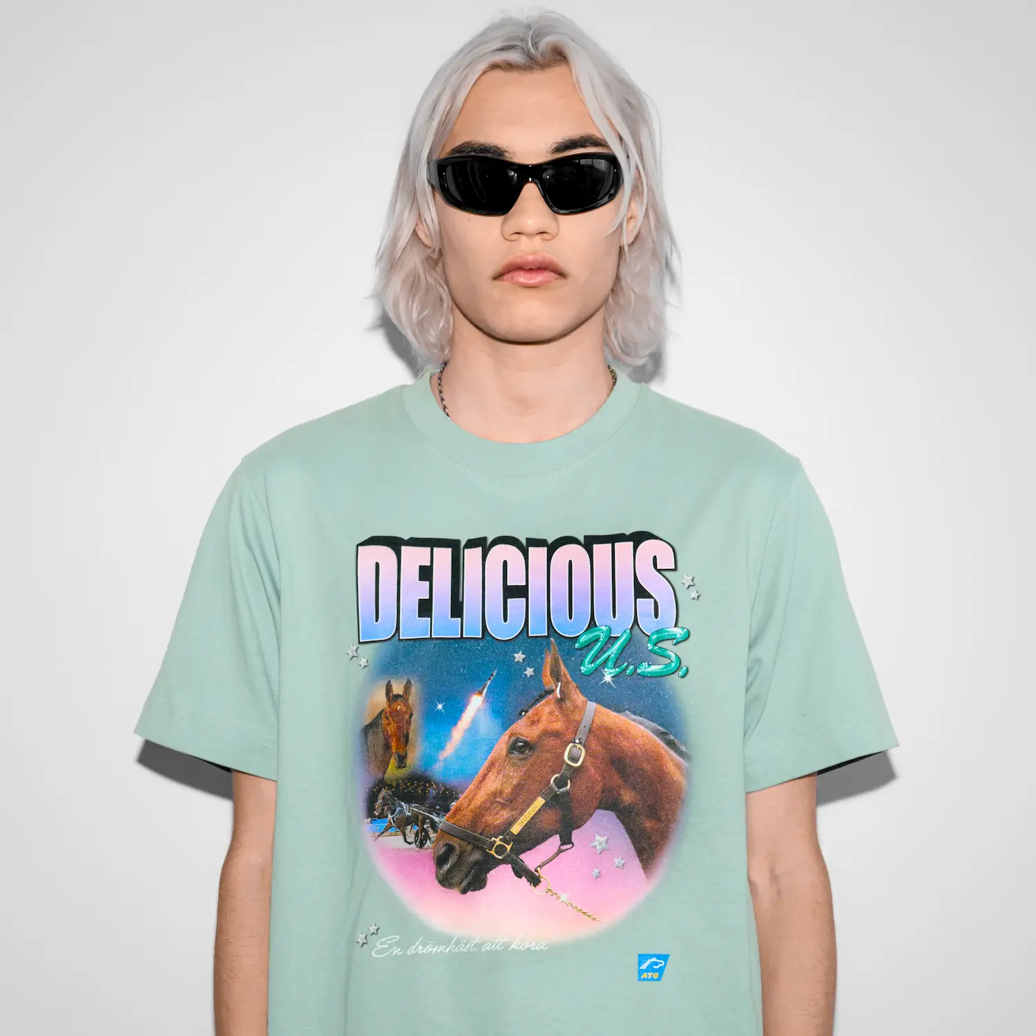 08.01. DELICIOUS_FRONT